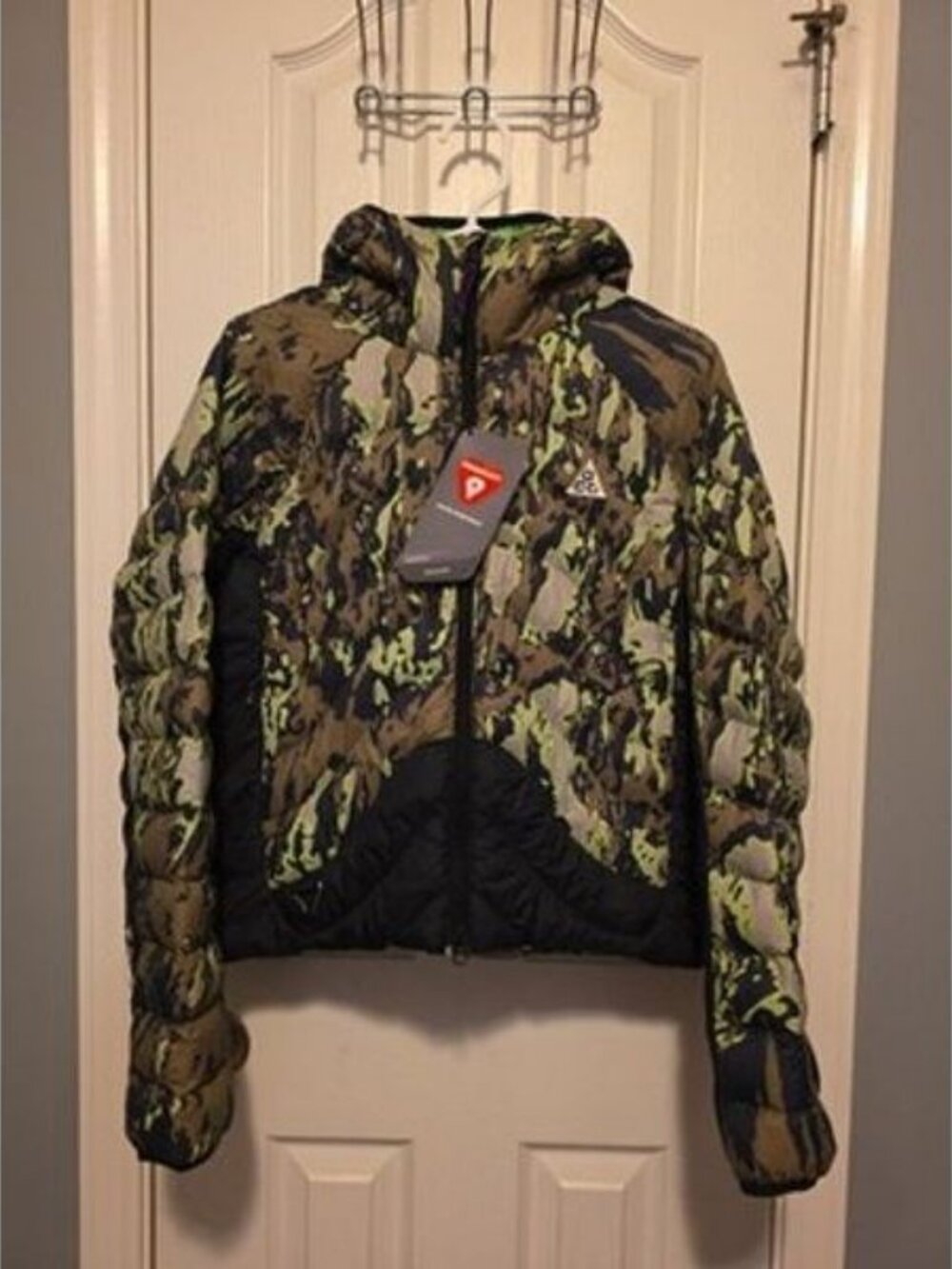 Nike ACG Therma-FIT ADV Women's Size Small Lava Flow Puffer Jacket II0925-009